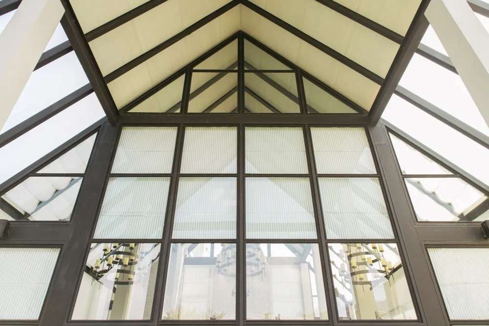 Verrière en polycarbonate : une solution lumineuse pour votre intérieur