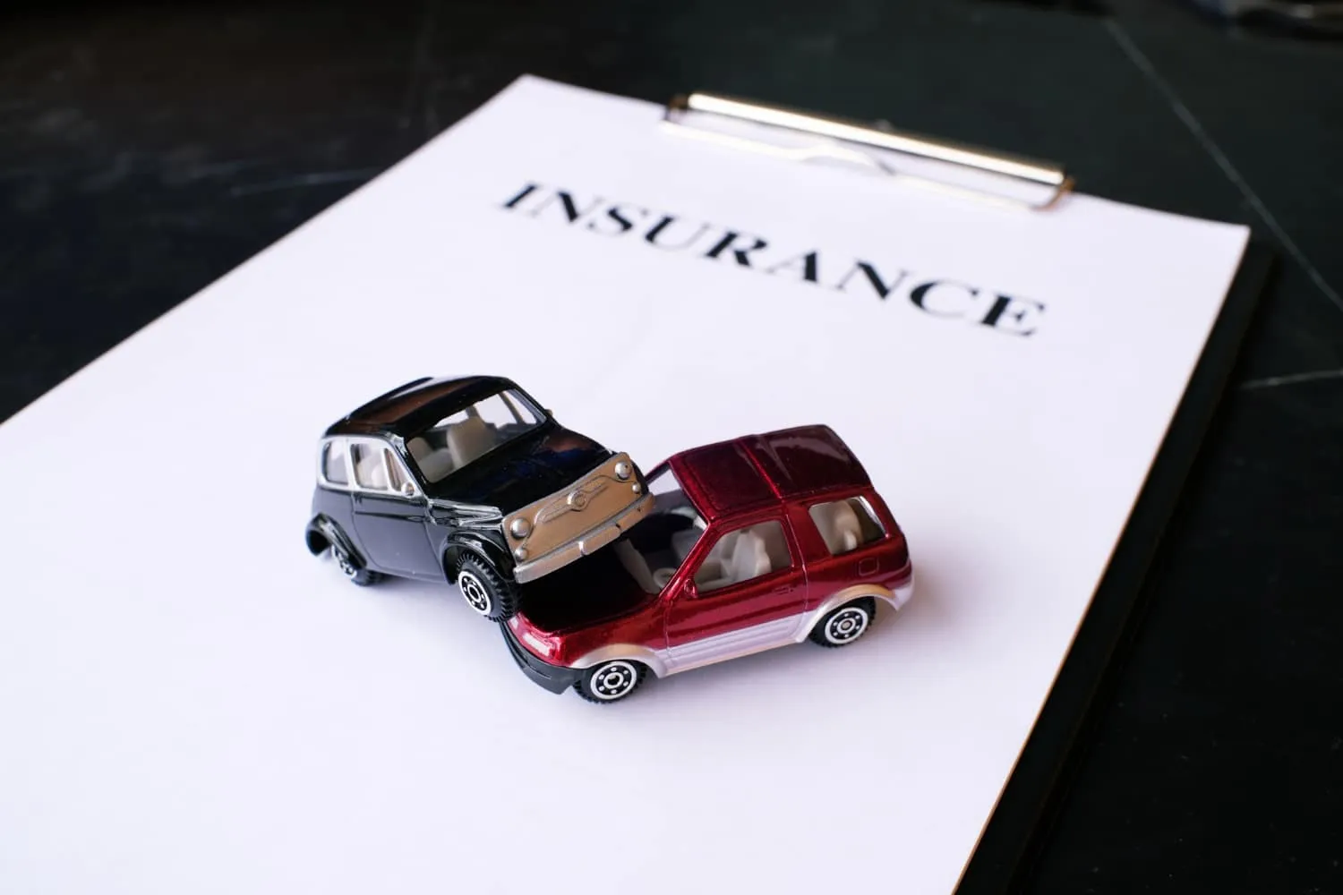Est-il possible de modifier un contrat d’assurance auto en cours ?