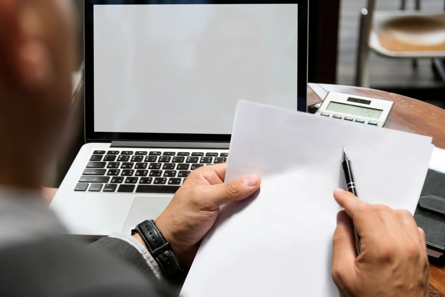 La gestion des contrats atypiques (CDD, stages, freelances) avec un logiciel de paie